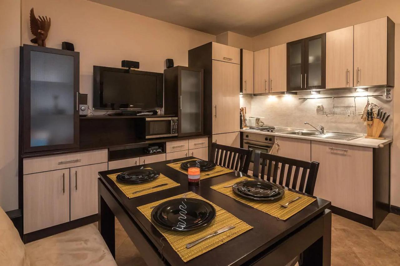 Charming, Fully-Furnished, 2-Bedroom Apartment Bansko Eksteriør bilde